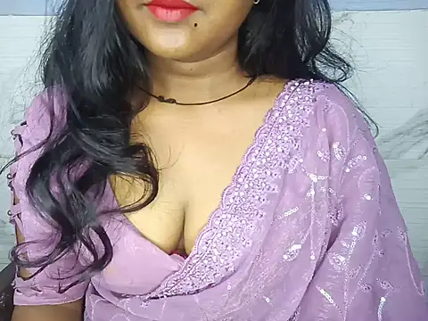 Snapshot of Muktha chatting on 06-19-26, 03:05 Muktha online show from 06-19-26, 03:05