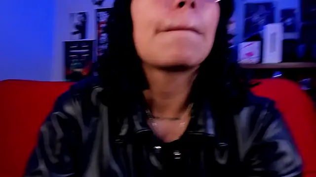 lilith-deveraux online show from 04-20-26, 02:42