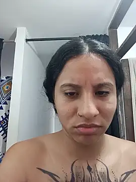 Snapshot of Karii-R chatting on 06-01-26, 03:58 Karii-R online show from 06-01-26, 03:58