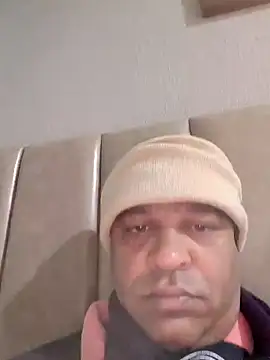 Snapshot of nupa230780 chatting on 11-11-25, 12:43 nupa230780 online show from 11-11-25, 12:43