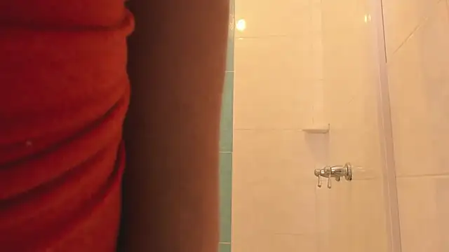 Snapshot of Fransheska-mon chatting on 01-27-25, 04:33 Fransheska-mon online show from 01-27-25, 04:33