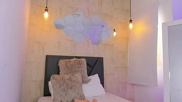 Snapshot of Fransheska-mon chatting on 01-30-25, 09:47 Fransheska-mon online show from 01-30-25, 09:47