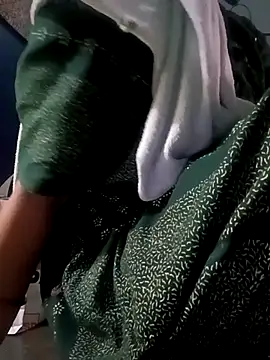 gunjan22 online show from 09-24-25, 07:01