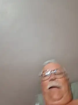 NawtyB1965 online show from 04-11-26, 04:06