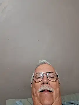 Snapshot of NawtyB1965 chatting on 05-29-26, 03:37 NawtyB1965 online show from 05-29-26, 03:37