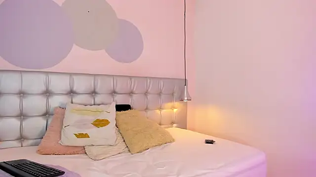 Axel brunette1 online show from 02-11-25, 08:20