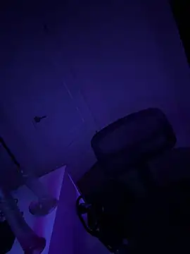 Snapshot of DatBishYouMiss chatting on 02-05-25, 07:07 DatBishYouMiss online show from 02-05-25, 07:07