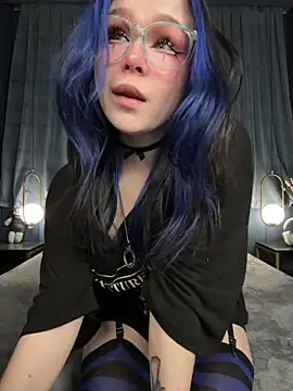 MaddisonHaas online show from 12-23-25, 07:39