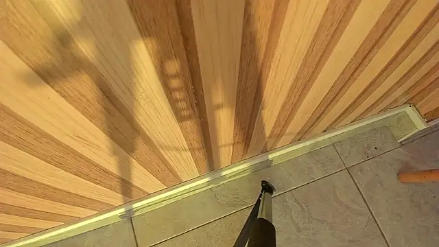 Taylor  cooper online show from 10-15-25, 06:19