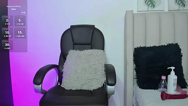 Snapshot of Marian_Boobs chatting on 09-30-25, 06:24 Marian Boobs online show from 09-30-25, 06:24