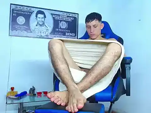 Snapshot of bab_boy_777 chatting on 12-04-24, 09:35 bab boy 777 online show from 12-04-24, 09:35