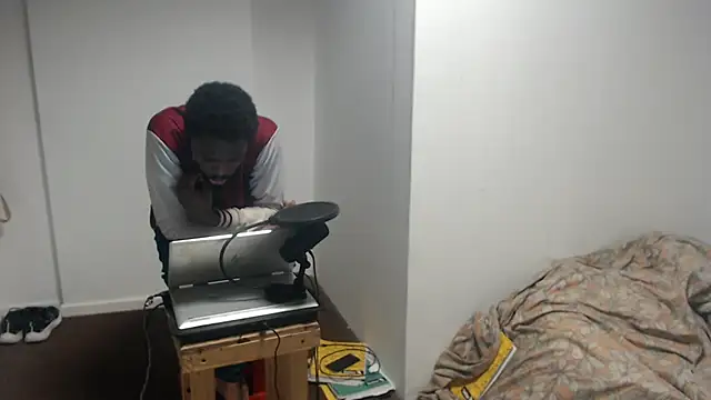 Snapshot of Mastertopdome chatting on 01-30-25, 11:55 Mastertopdome online show from 01-30-25, 11:55