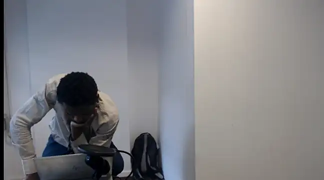 Snapshot of Mastertopdome chatting on 02-10-25, 08:31 Mastertopdome online show from 02-10-25, 08:31