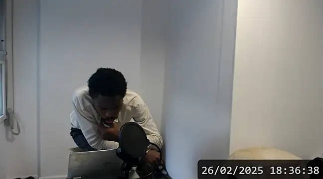 Snapshot of Mastertopdome chatting on 02-26-25, 09:37 Mastertopdome online show from 02-26-25, 09:37