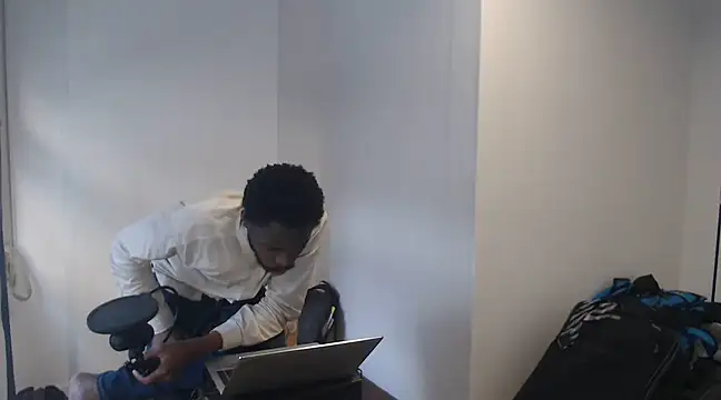 Snapshot of Mastertopdome chatting on 03-13-25, 08:11 Mastertopdome online show from 03-13-25, 08:11