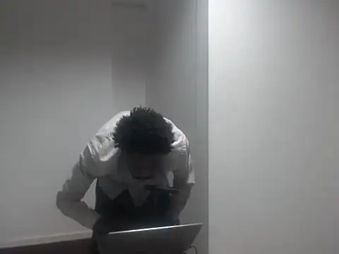 Snapshot of Mastertopdome chatting on 09-15-25, 01:49 Mastertopdome online show from 09-15-25, 01:49