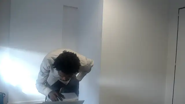 Snapshot of Mastertopdome chatting on 09-24-25, 06:44 Mastertopdome online show from 09-24-25, 06:44