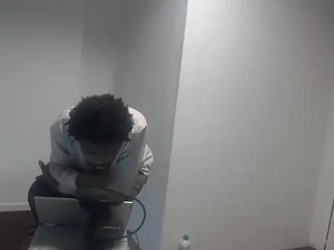 Snapshot of Mastertopdome chatting on 09-27-25, 01:16 Mastertopdome online show from 09-27-25, 01:16