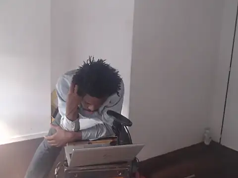 Snapshot of Mastertopdome chatting on 11-24-25, 07:02 Mastertopdome online show from 11-24-25, 07:02