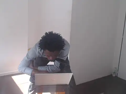 Snapshot of Mastertopdome chatting on 11-25-25, 12:05 Mastertopdome online show from 11-25-25, 12:05