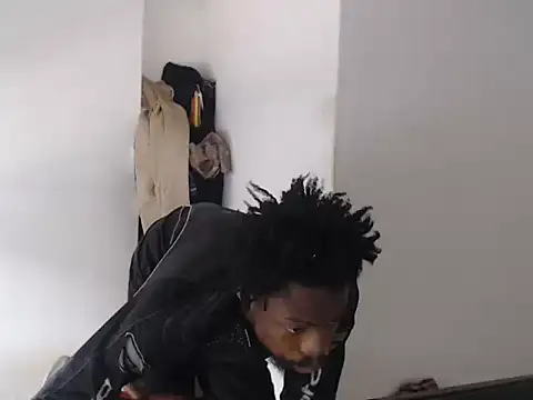 Snapshot of Mastertopdome chatting on 02-04-26, 04:35 Mastertopdome online show from 02-04-26, 04:35