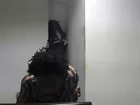 Snapshot of Mastertopdome chatting on 02-10-26, 05:00 Mastertopdome online show from 02-10-26, 05:00