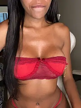 Snapshot of Misalmeidinha chatting on 12-07-24, 03:30 Misalmeidinha online show from 12-07-24, 03:30