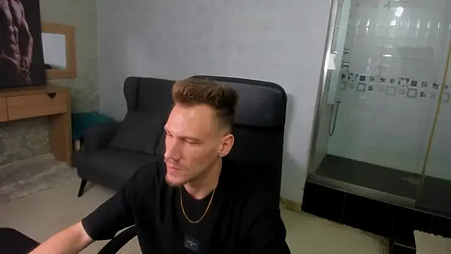 Snapshot of MateoBenjaminX chatting on 01-18-25, 12:04 MateoBenjaminX online show from 01-18-25, 12:04