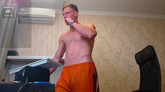 Snapshot of MateoBenjaminX chatting on 09-23-25, 10:29 MateoBenjaminX online show from 09-23-25, 10:29