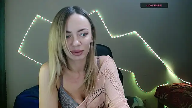 Daria Spring online show from 02-12-25, 07:13