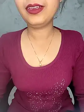 Shanaya Hotty online show from 12-25-24, 05:05