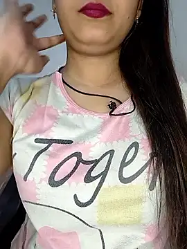 Shanaya Hotty online show from 09-26-25, 10:52