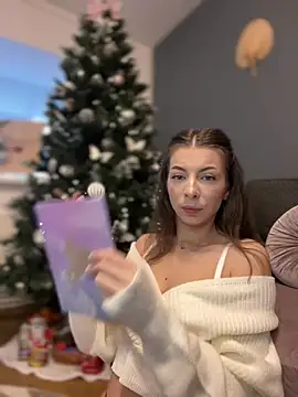 Mia Ethan online show from 12-12-24, 07:30