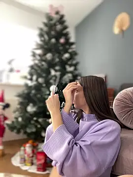 Mia Ethan online show from 12-14-24, 07:18