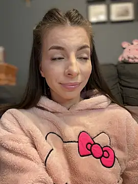 Mia Ethan online show from 12-20-24, 02:16