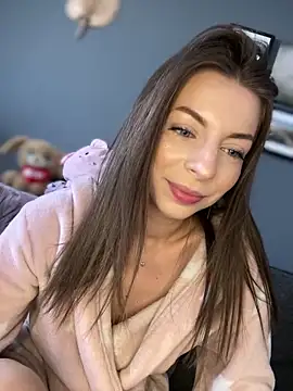 Mia Ethan online show from 02-23-25, 12:05