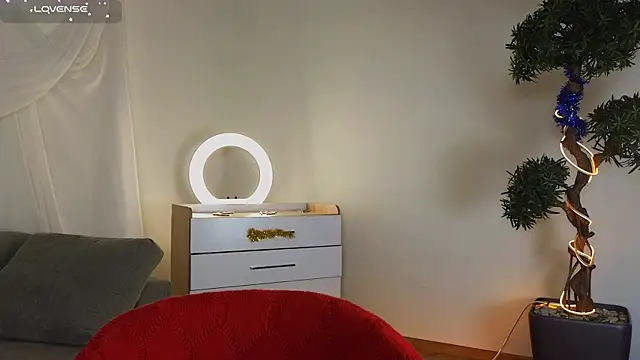 Snapshot of EthalGold chatting on 02-13-25, 06:30 EthalGold online show from 02-13-25, 06:30