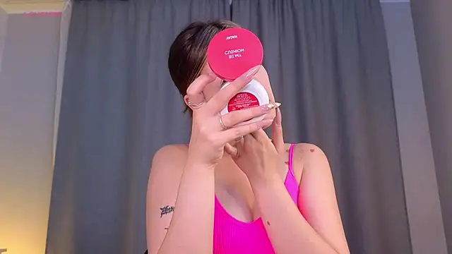 Snapshot of EthalGold chatting on 10-16-25, 03:07 EthalGold online show from 10-16-25, 03:07