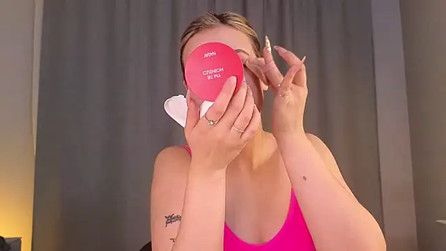 Snapshot of EthalGold chatting on 10-17-25, 02:59 EthalGold online show from 10-17-25, 02:59