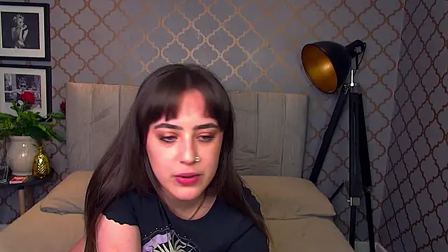 Snapshot of ValentinaBouxBabestation chatting on 02-06-25, 01:54 ValentinaBouxBabestation online show from 02-06-25, 01:54