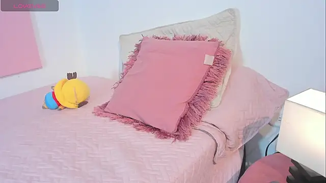 Snapshot of _maria_foxx_ chatting on 06-03-26, 03:39 maria foxx online show from 06-03-26, 03:39