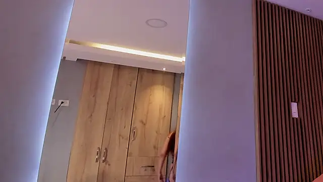 Snapshot of Eilin_clio chatting on 03-11-25, 07:58 Eilin clio online show from 03-11-25, 07:58