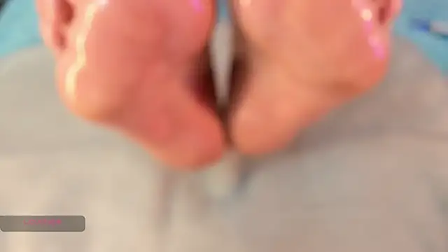 Eilin clio online show from 04-06-26, 07:37