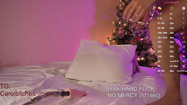 Snapshot of CarolynMoreno chatting on 12-01-25, 07:46 CarolynMoreno online show from 12-01-25, 07:46