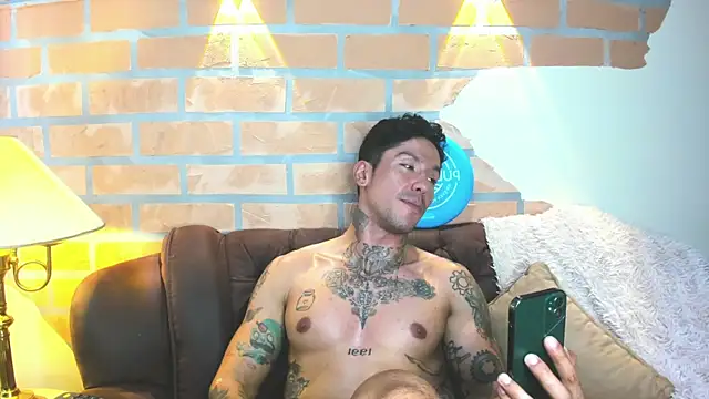 Dylanstonne online show from 03-09-25, 04:55