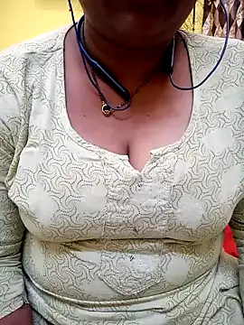 Snapshot of Sexy-Telugunayana2 chatting on 12-08-24, 12:30 Sexy-Telugunayana2 online show from 12-08-24, 12:30