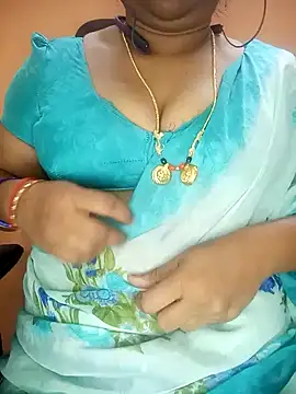 Snapshot of Sexy-Telugunayana2 chatting on 12-22-24, 02:49 Sexy-Telugunayana2 online show from 12-22-24, 02:49