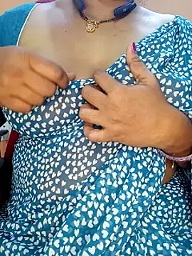 Snapshot of Sexy-Telugunayana2 chatting on 02-06-25, 02:58 Sexy-Telugunayana2 online show from 02-06-25, 02:58