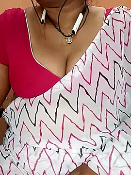 Snapshot of Sexy-Telugunayana2 chatting on 02-14-25, 05:57 Sexy-Telugunayana2 online show from 02-14-25, 05:57