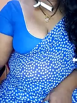 Snapshot of Sexy-Telugunayana2 chatting on 02-17-25, 07:26 Sexy-Telugunayana2 online show from 02-17-25, 07:26